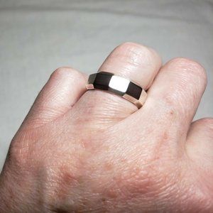 David Yurman  Beveled Edge Faceted Band Ring